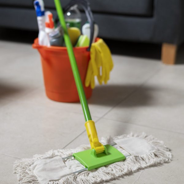 still-life-cleaning-tools (3)