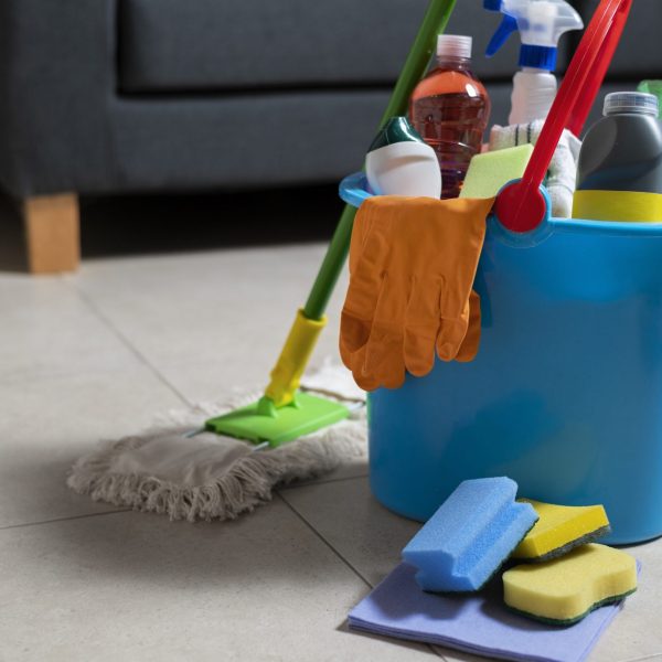 still-life-cleaning-tools